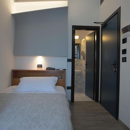 Hotel Ali D'Oro Римини Экстерьер фото