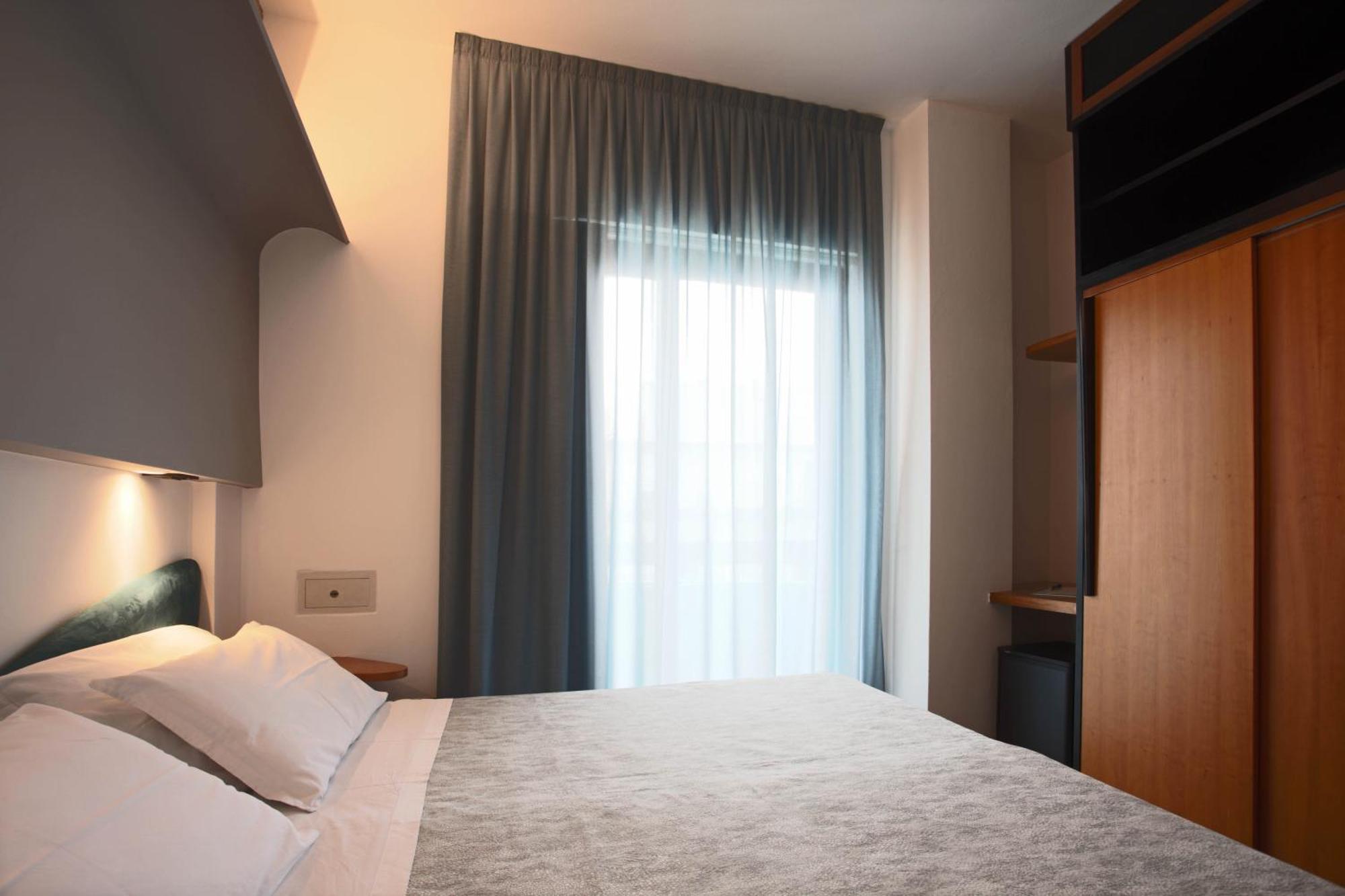 Hotel Ali D'Oro Римини Номер фото