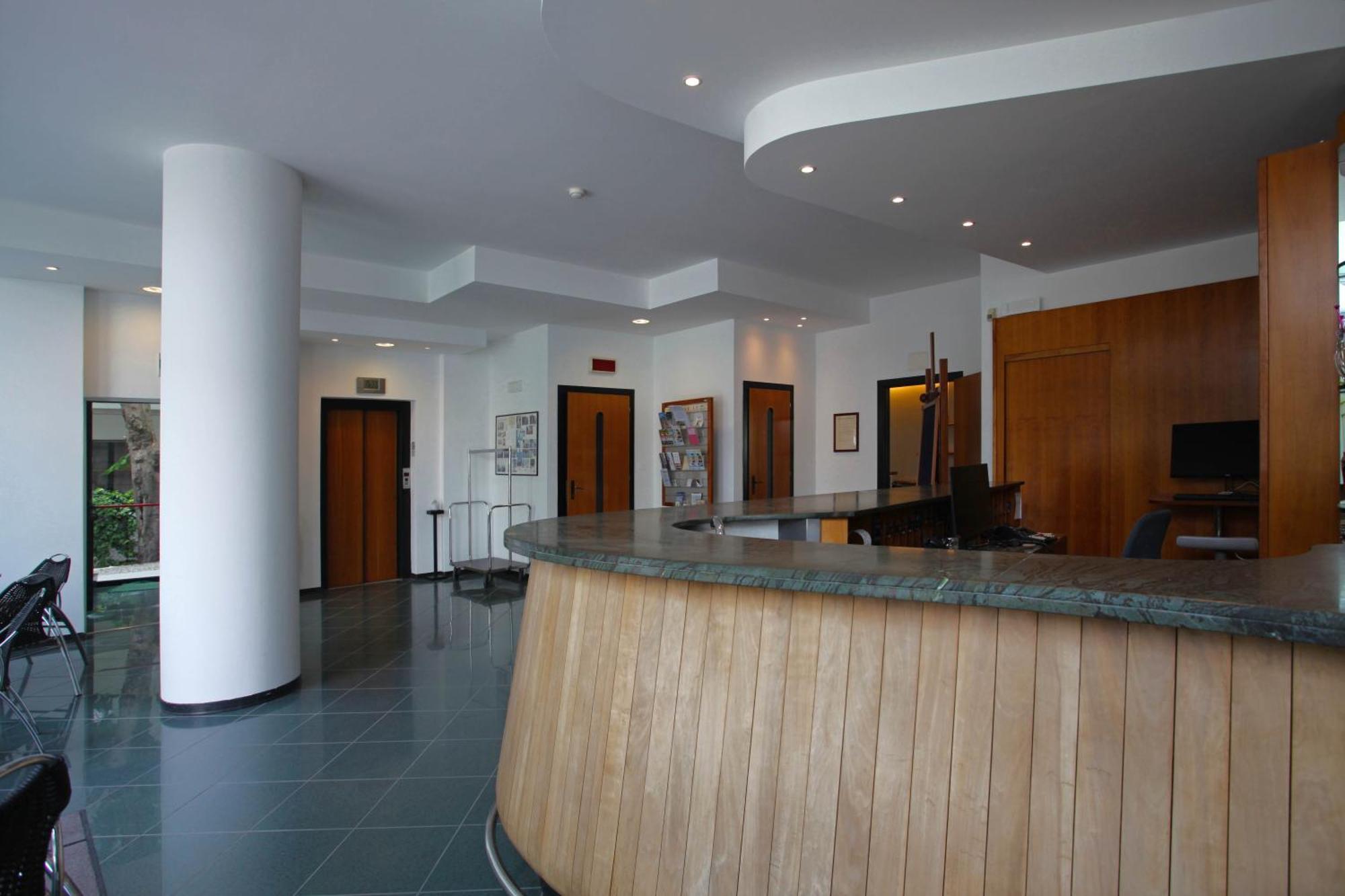Hotel Ali D'Oro Римини Экстерьер фото
