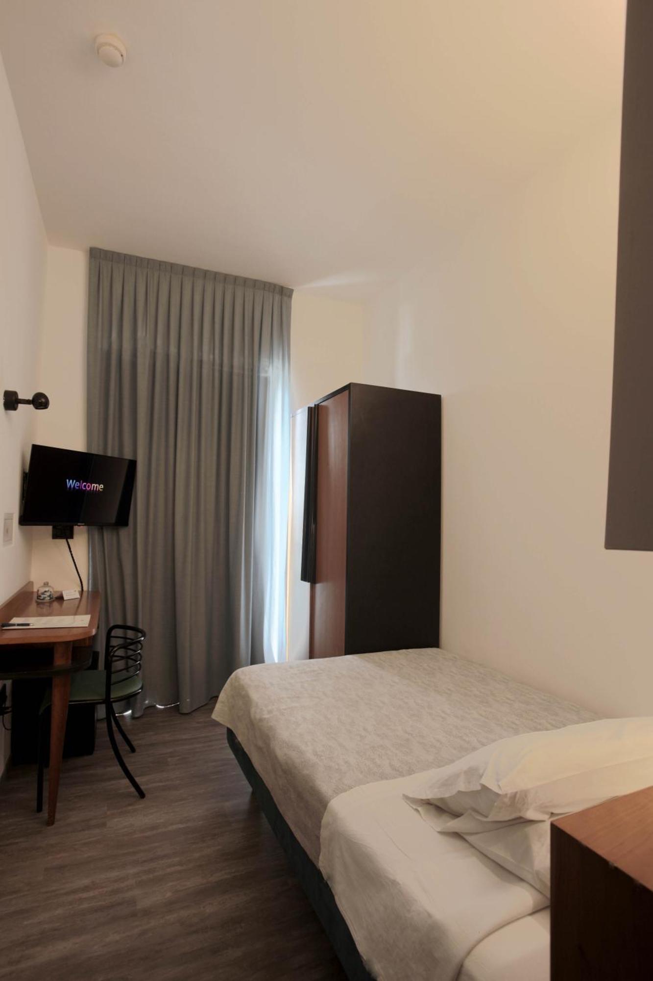 Hotel Ali D'Oro Римини Номер фото