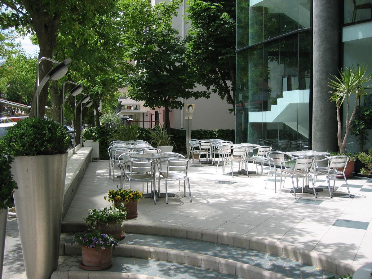 Hotel Ali D'Oro Римини Экстерьер фото